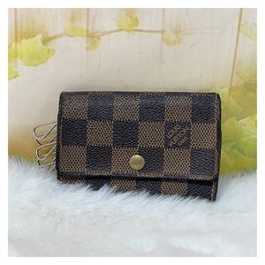 Authentic Louis  Vuitton Key Holder Monogram Wallet